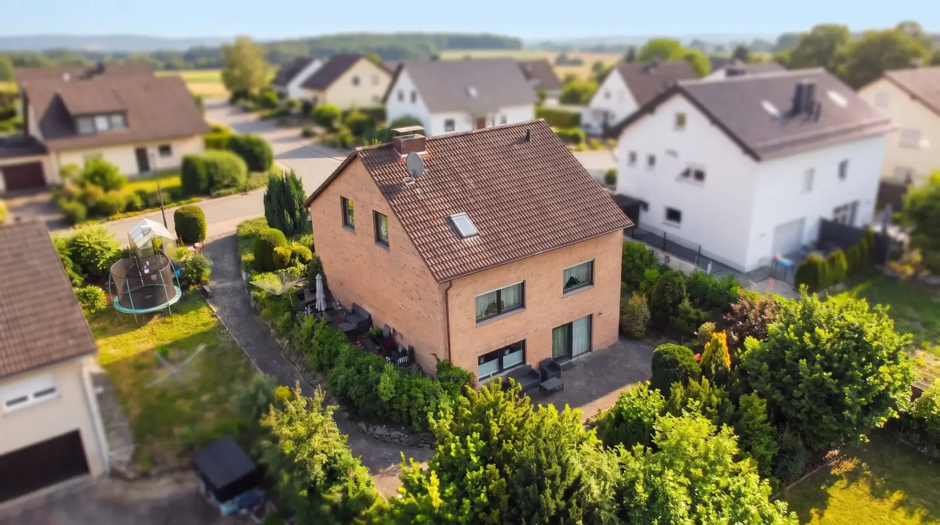 Vermietetes Mehrfamilienhaus mit laufenden Mieteinnahmen und Entwicklungspotenzial in 59602 Rüthen